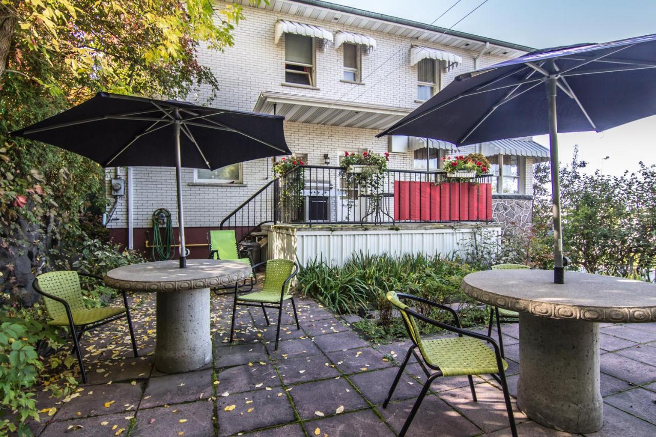 Gite Au P'Tit Manoir B&B Saguenay Exterior photo